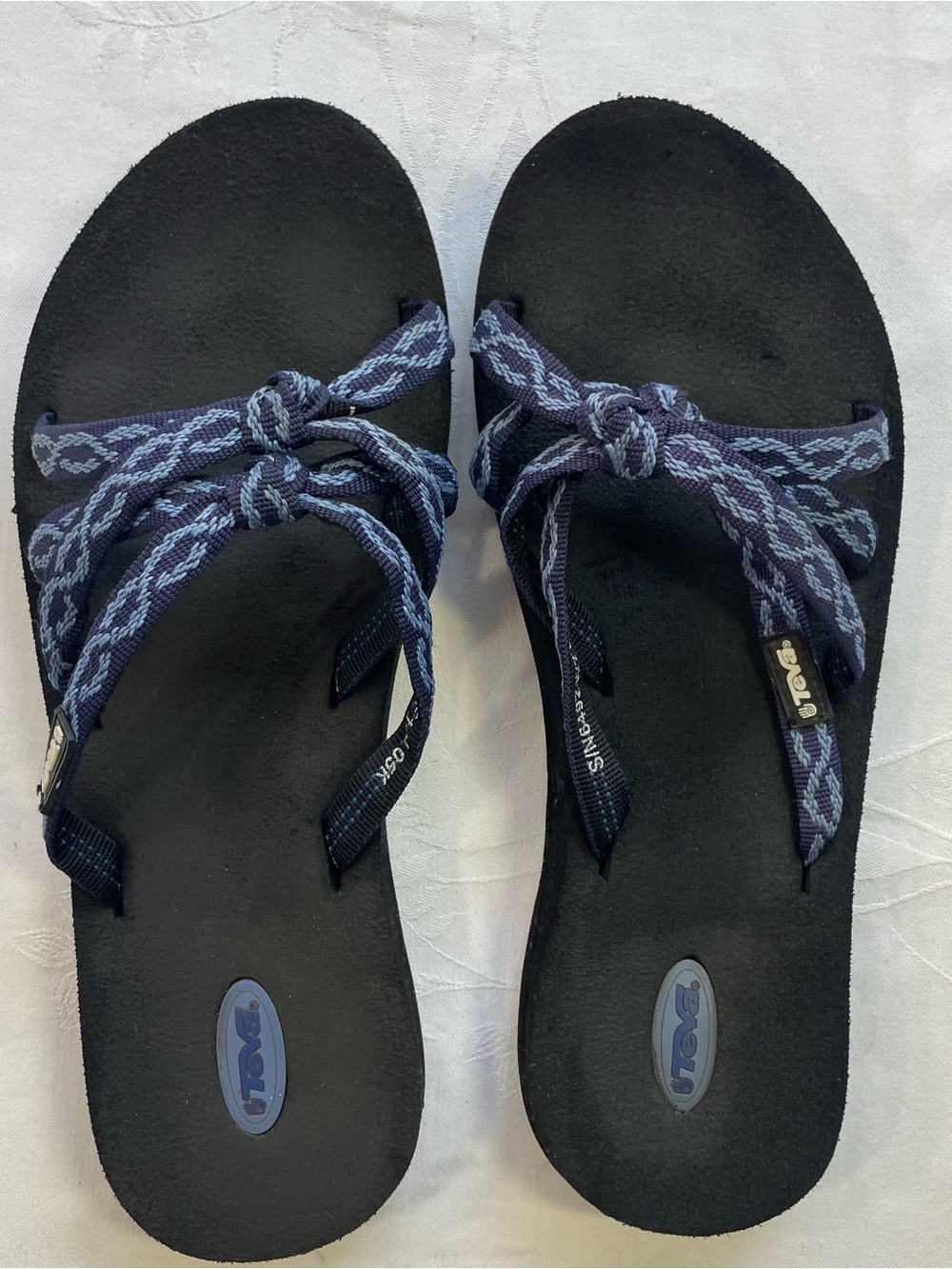 Teva Women’s Woven Knot Strap Sandals – Size US 7
